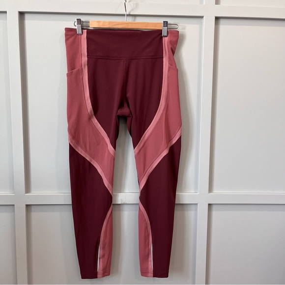Lululemon Wild Twist 7/8 Tight *25"
Redwood / Auburn / Quicksand size 10 - Picture 4 of 13